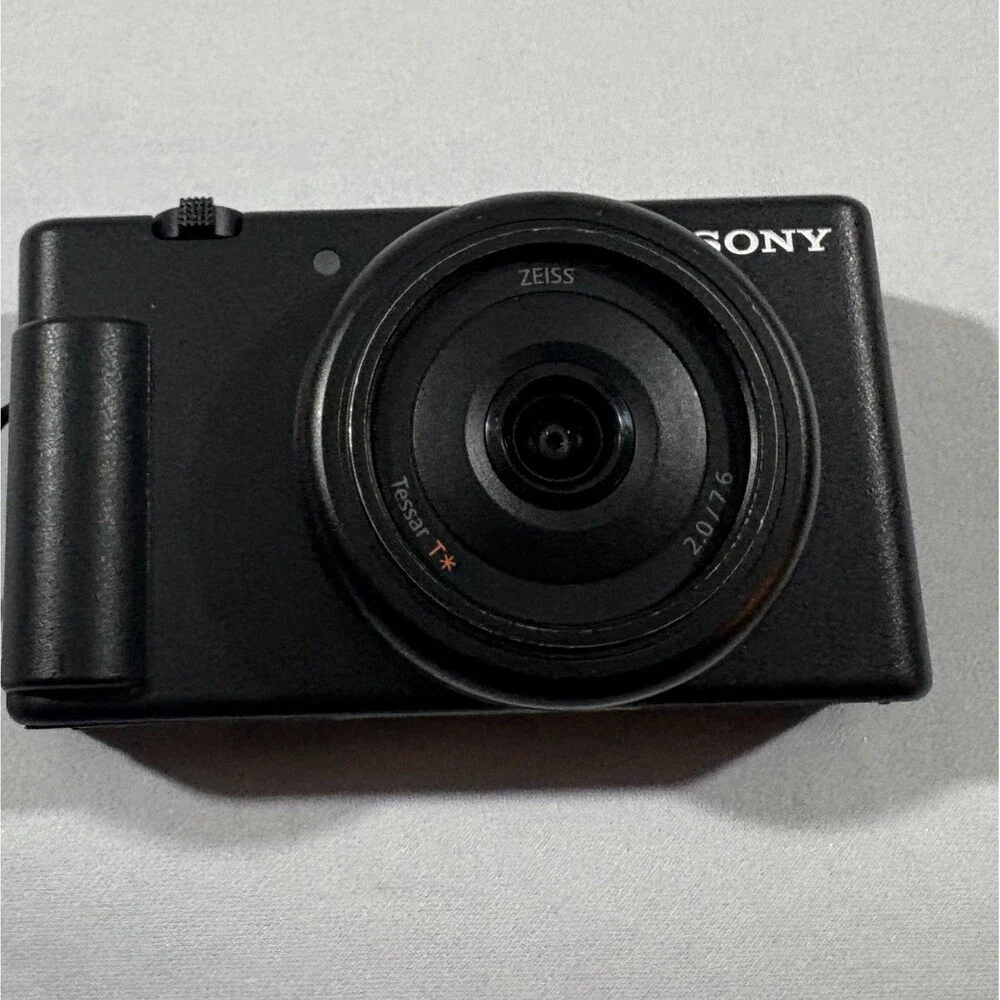 Sony ZV-1F Vlogging Point Shoot 20.1 MP HD 4K Video Digital Camera Only